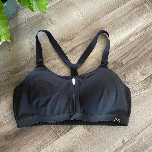 Victoria's Secret Other - VSX black knockout sports bra size 38C